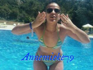 Annemieke79