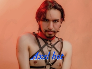 Axel_hot