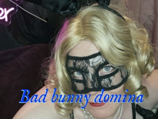 Bad_bunny_domina