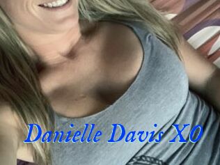 Danielle_Davis_XO