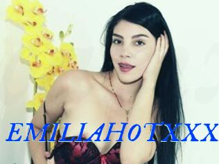 EMILIAHOTXXX