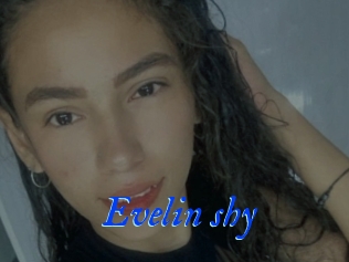 Evelin_shy