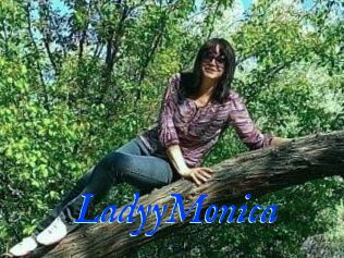 LadyyMonica
