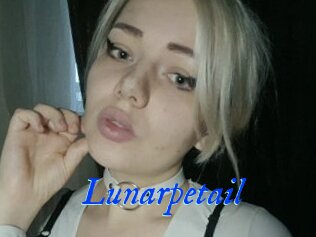 Lunarpetail