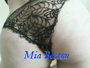 Mia_Boston