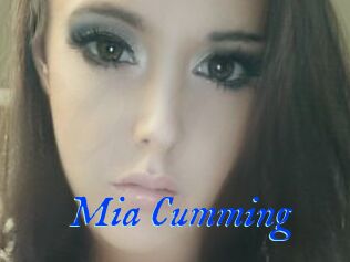 Mia_Cumming