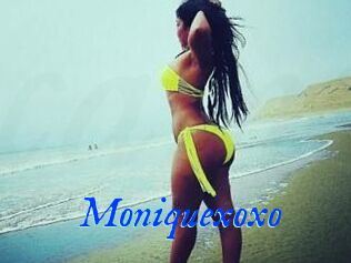 Moniquexoxo