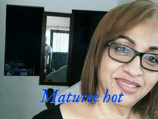 Maturee_hot