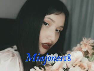 Miajones18