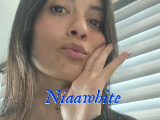 Niaawhite