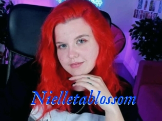 Nielletablossom