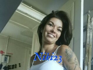 Niki23