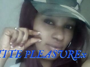 PETITE_PLEASUREx