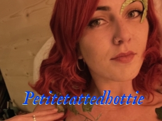 Petitetattedhottie