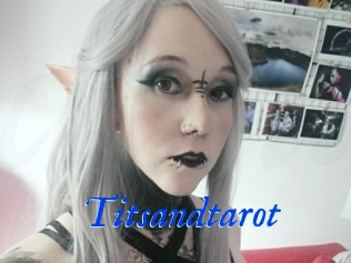 Titsandtarot