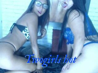 Twogirls_hot