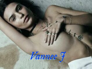 Vannee_J